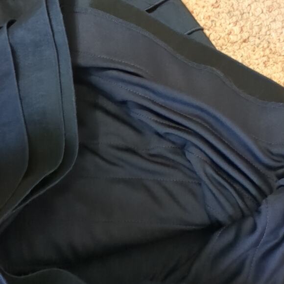 TADASHI SHOJI Women's Tiered Navy Floral Embellishment Cocktail Dress Size 8 - Picture 9 of 10